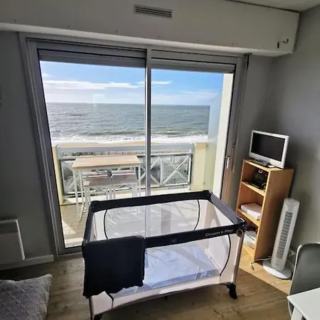 Sur La De Bonne Source Les Pieds Dans L'eau * Pornichet