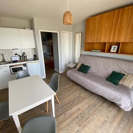 Sur La De Bonne Source Les Pieds Dans L'eau Pornichet