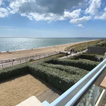 Sur La De Bonne Source Les Pieds Dans L'eau Pornichet