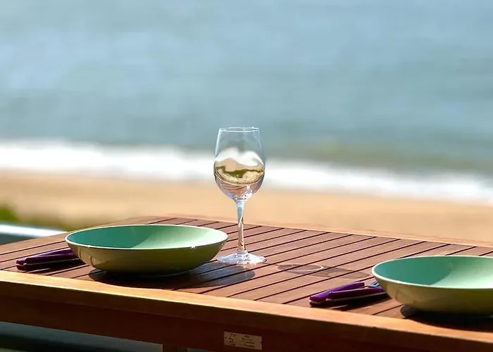 Sur La De Bonne Source Les Pieds Dans L'eau Pornichet
