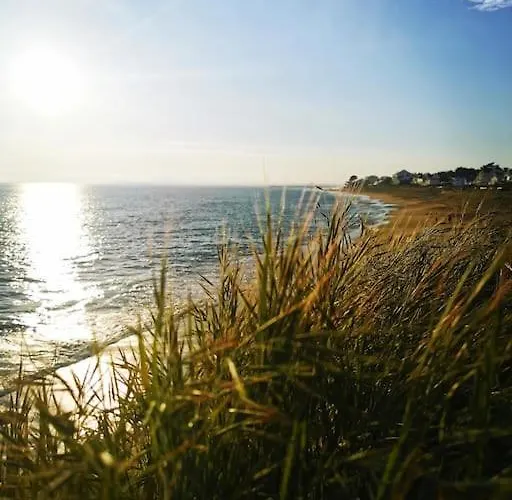 Sur La De Bonne Source Les Pieds Dans L'eau *